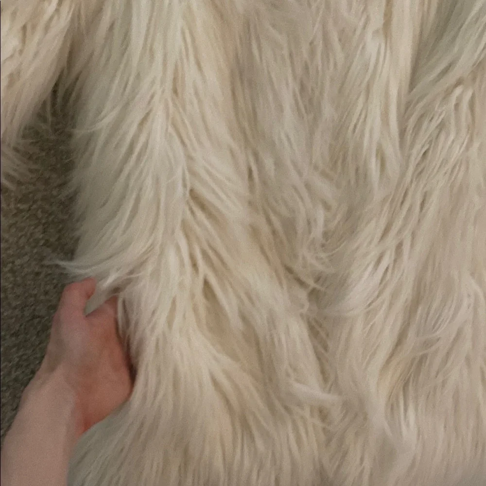 Bebe XS white shaggy Mongolian faux fur coat jacket - Picture 4 of 6
